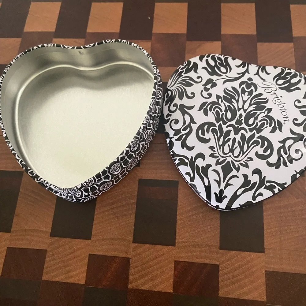 Retired Brighton Black and White Heart-Shaped Damask Decorative Tin Box 3.5”